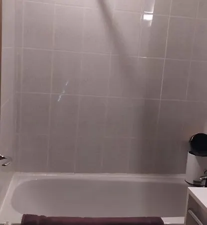 Vue Montagne * בארג'ס